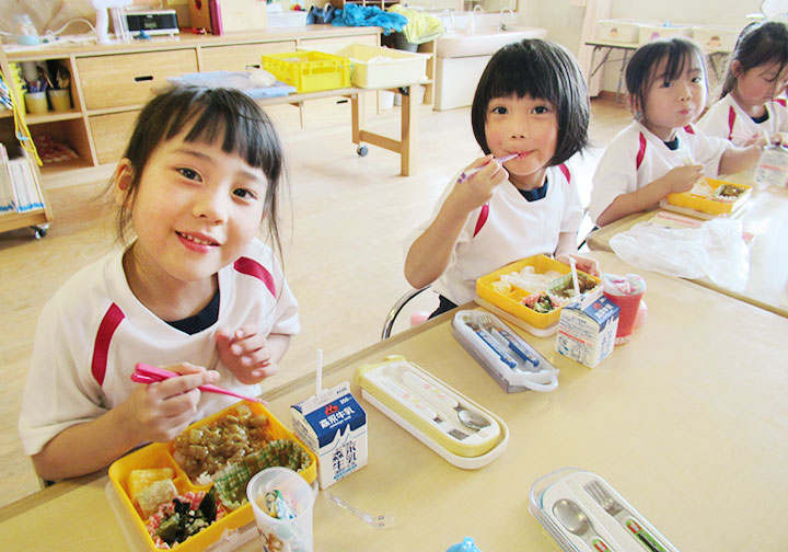 給食